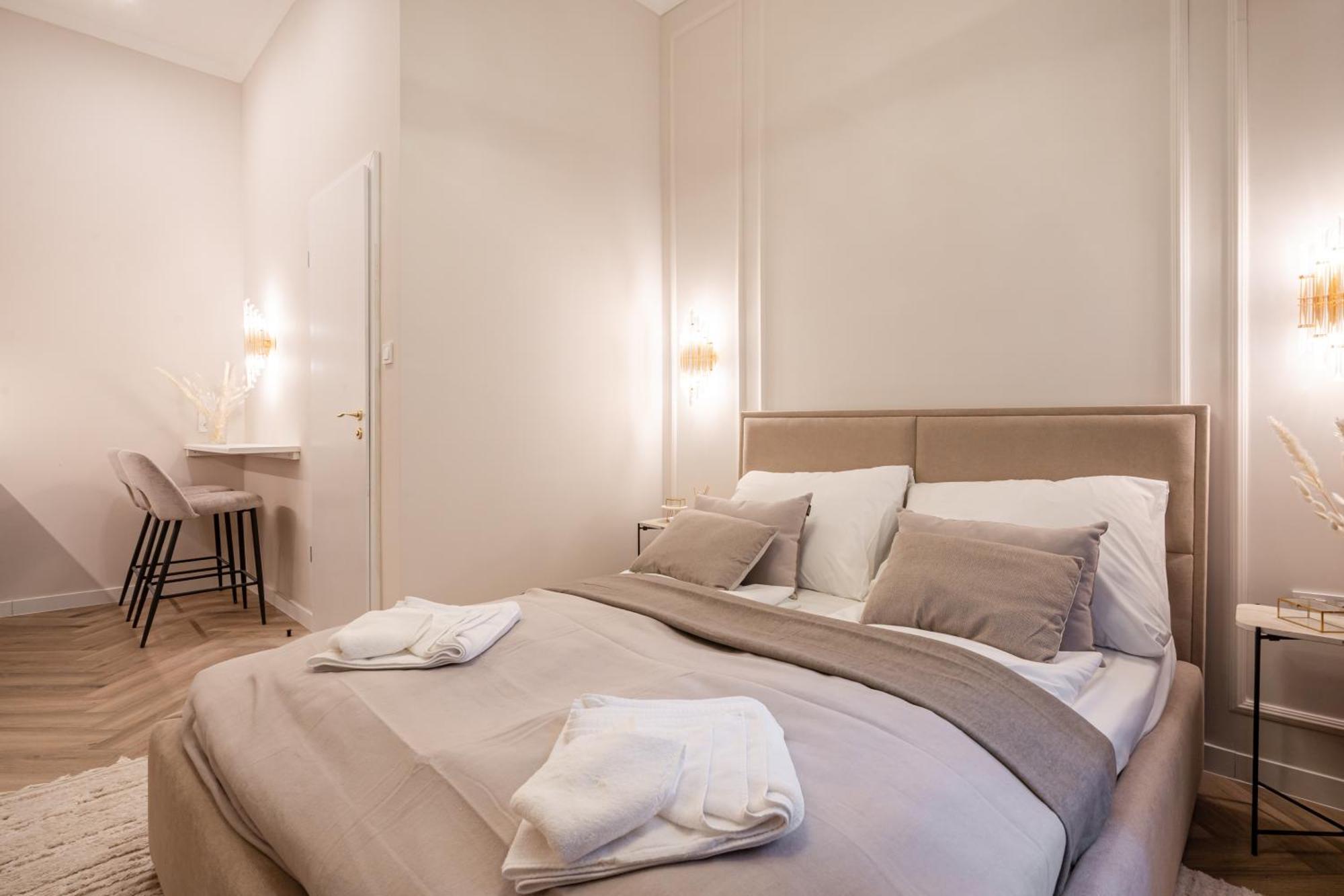 A20 - Boutique Location, By Bqa *